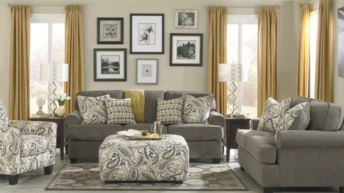 Choose the Right Upholstery Color for Your Sofa